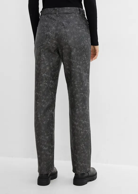 Pantaloni in similpelle effetto usato, bonprix
