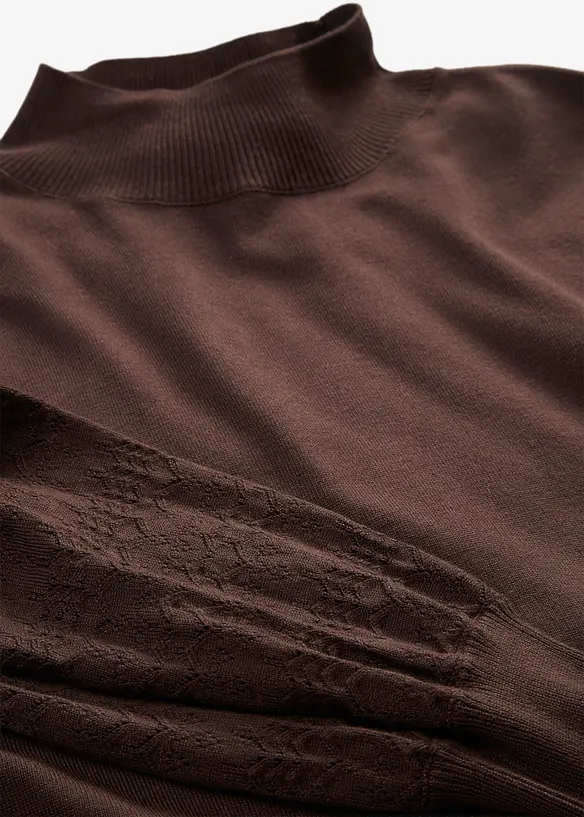 Maglione in filato fine con motivo traforato, bonprix