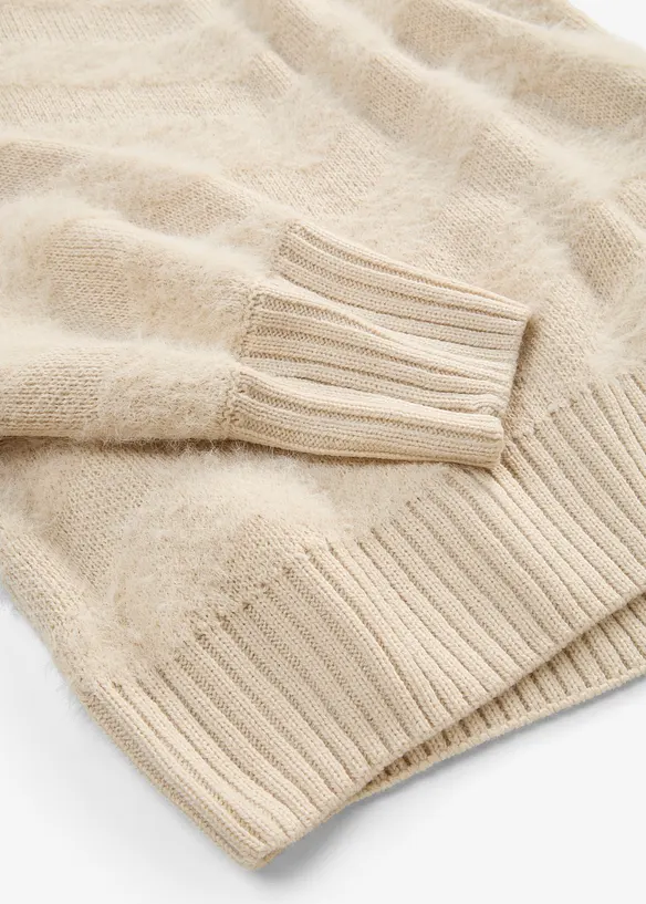 Maglione con filato soffice, bonprix