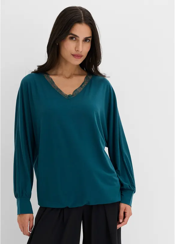 Maglia lunga in viscosa con maniche a pipistrello, bonprix