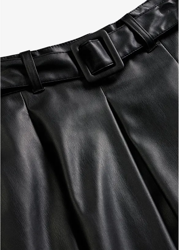 Gonna a pieghe in similpelle con cintura (set 2 pezzi), bonprix
