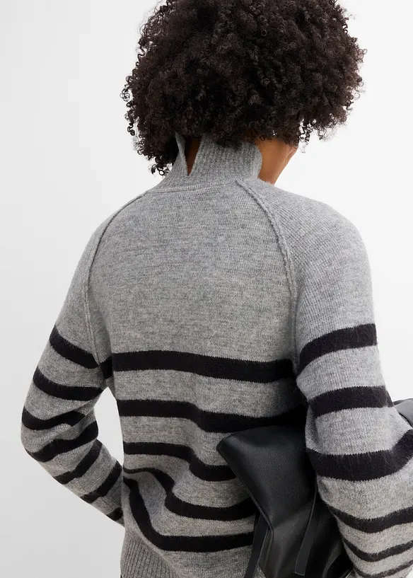 Maglione ampio a collo alto, bonprix