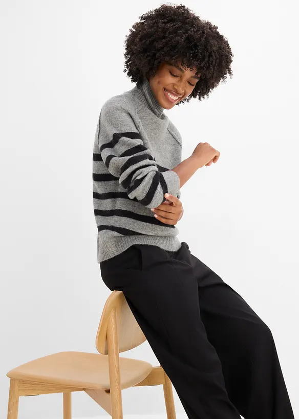 Maglione ampio a collo alto, bonprix