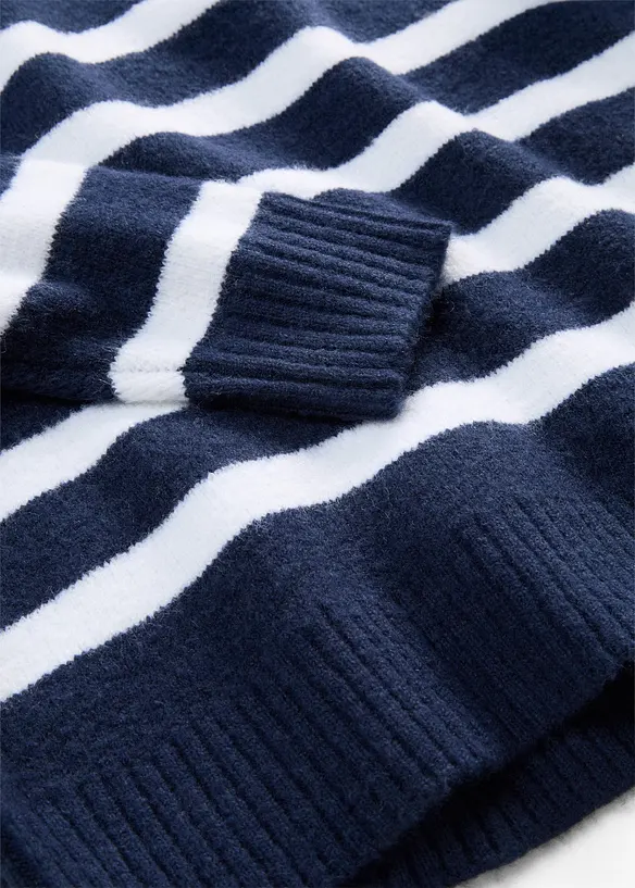 Maglione ampio a collo alto, bonprix