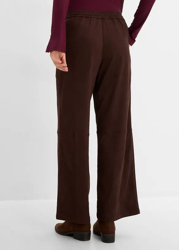 Pantaloni in similpelle scamosciata con vita comoda, bonprix