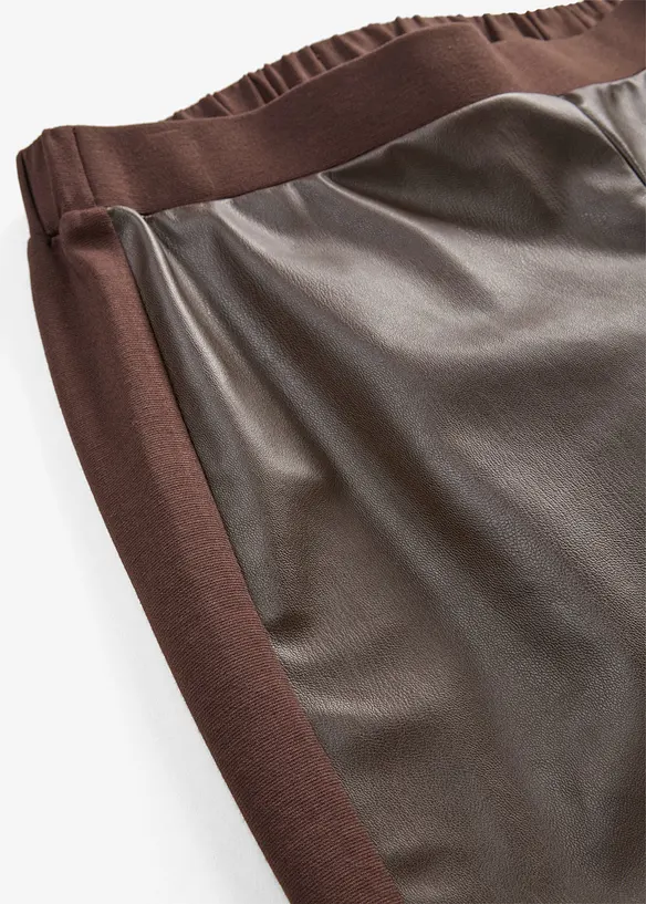 Leggings in similpelle con impunture al ginocchio, bonprix
