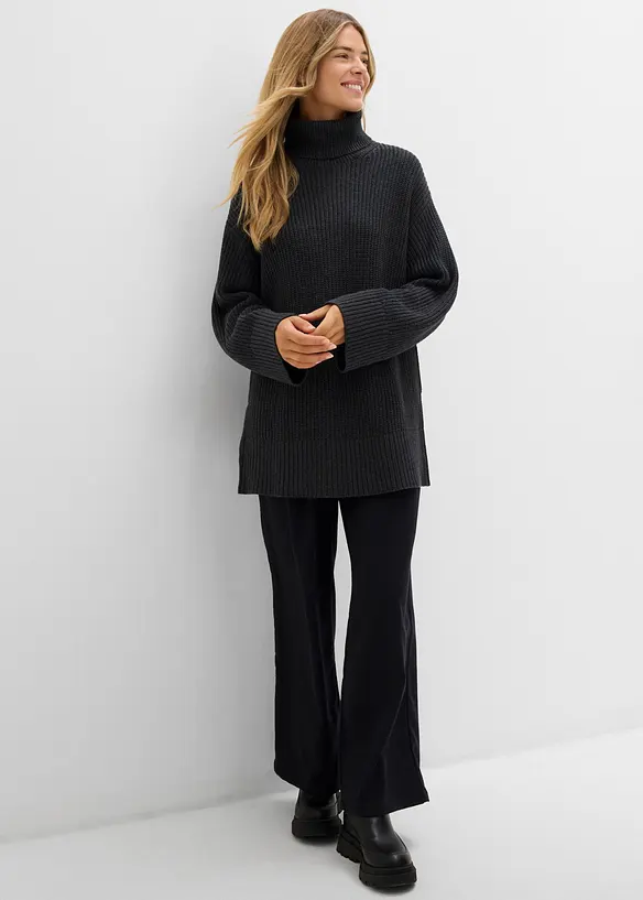 Maglione oversize a collo alto in misto cotone, bonprix