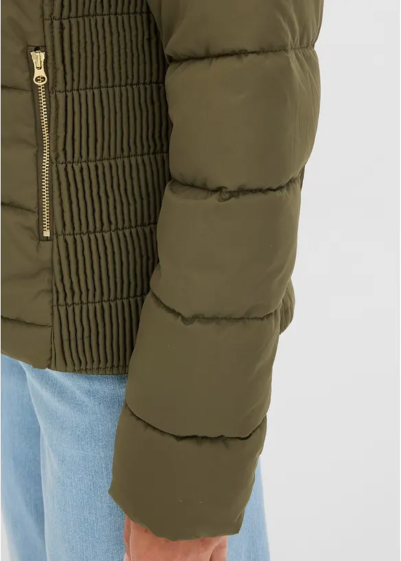 Giacca trapuntata con collo in ecopelliccia, bonprix