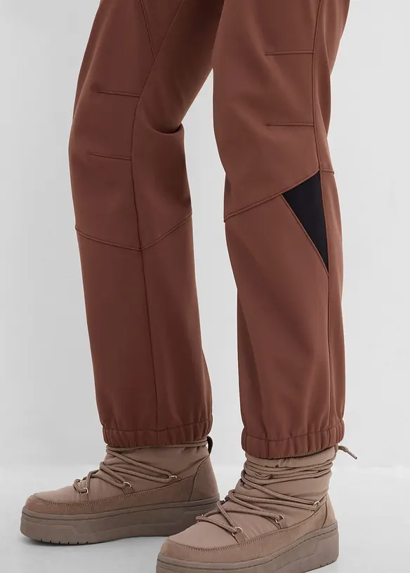 Pantaloni in softshell idrorepellenti, bonprix