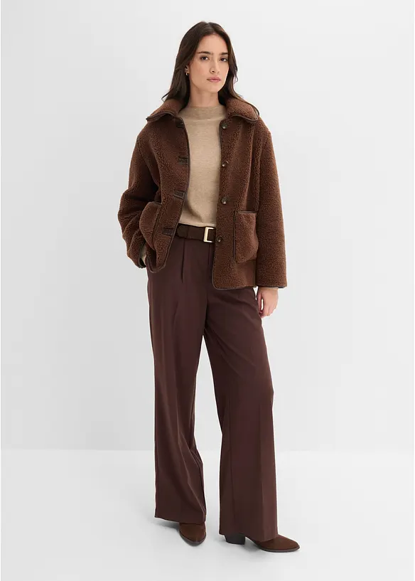 Giacca in pelliccia teddy con tasche applicate, bonprix