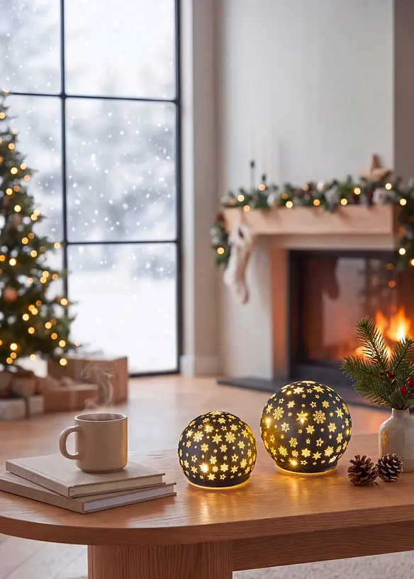 Decorazione LED a forma di globo stellato (set 2 pezzi), bonprix