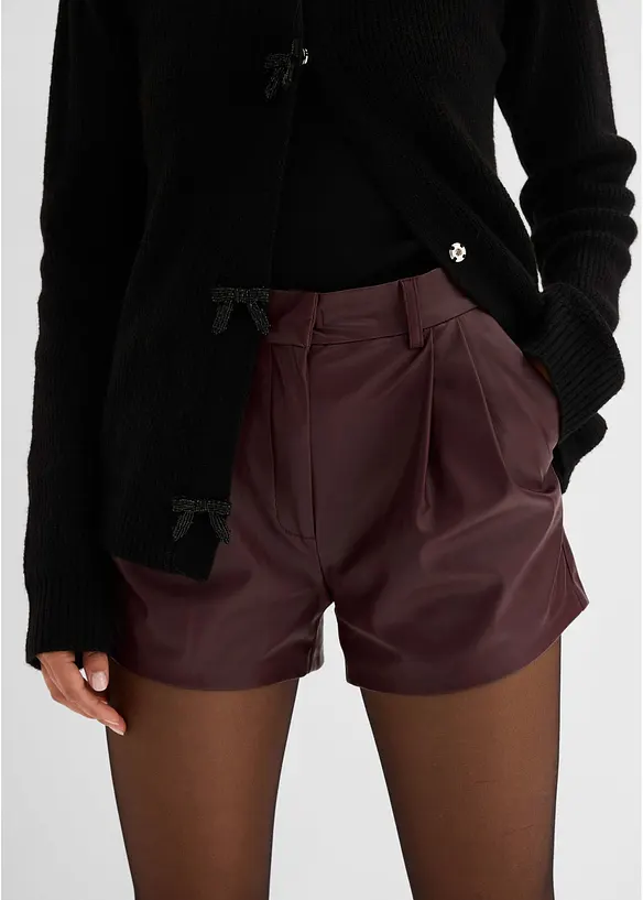 Shorts in similpelle, bonprix