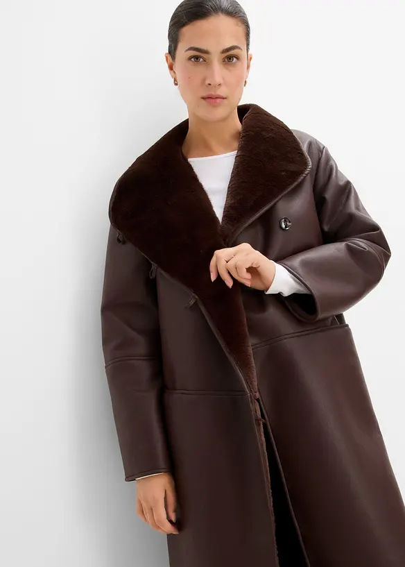 Cappotto in similpelle con collo alto, bonprix