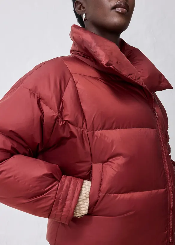 Piumino con piume riciclate, bonprix