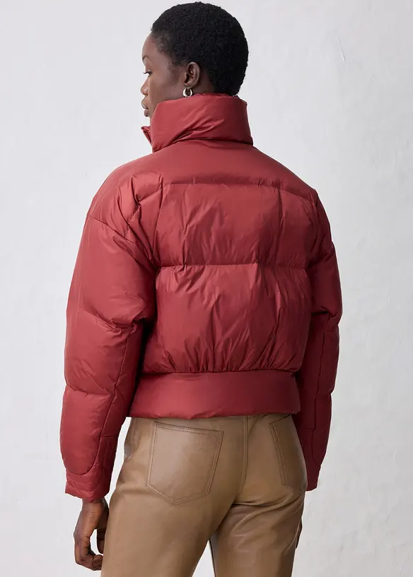 Piumino con piume riciclate, bonprix