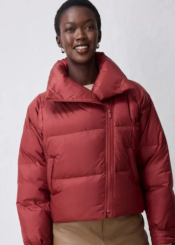 Piumino con piume riciclate, bonprix