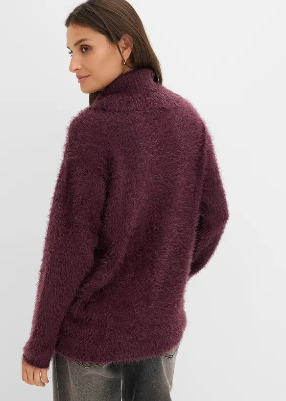 Maglione a collo alto in morbido filato effetto piume, bonprix