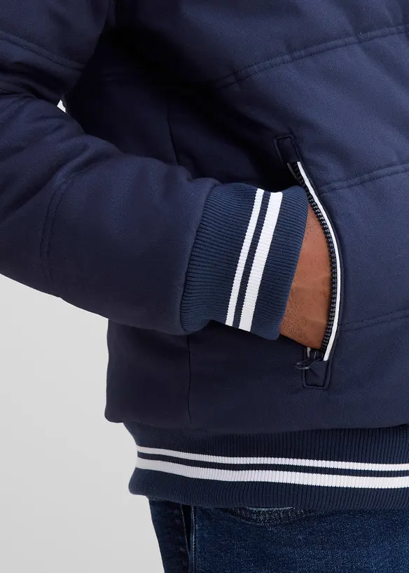 Giacca trapuntata stile bomber con cappuccio staccabile, bonprix