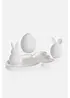 Decorazione con uovo e coniglietti su vassoio (set 4 pezzi), bonprix