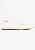 Ballerine con cinturino decorativo, bonprix