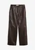 Pantaloni in pelle con pinces, bonprix