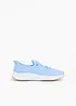 Sneaker comode in materiale morbido, bonprix