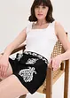 Shorts con ricami in morbido misto viscosa, bonprix
